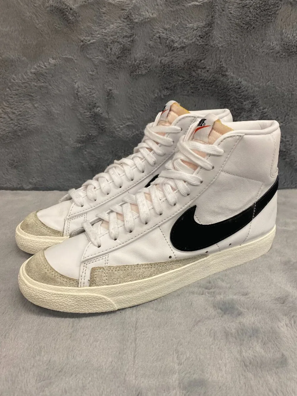 Nike Blazer Mid 77 Blue & White High Top Sneakers Womens Size 10 Gym Casual Shoe